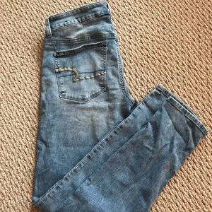 Light Washed Jeans